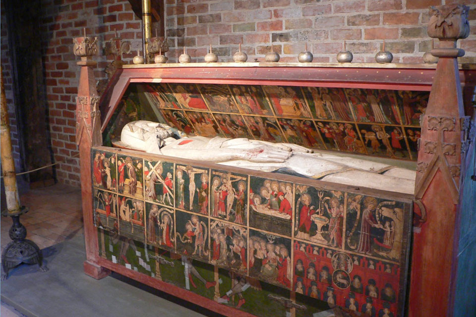 Wienhausen. Sepulchre or Christ in Tomb. Source: Wikipedia